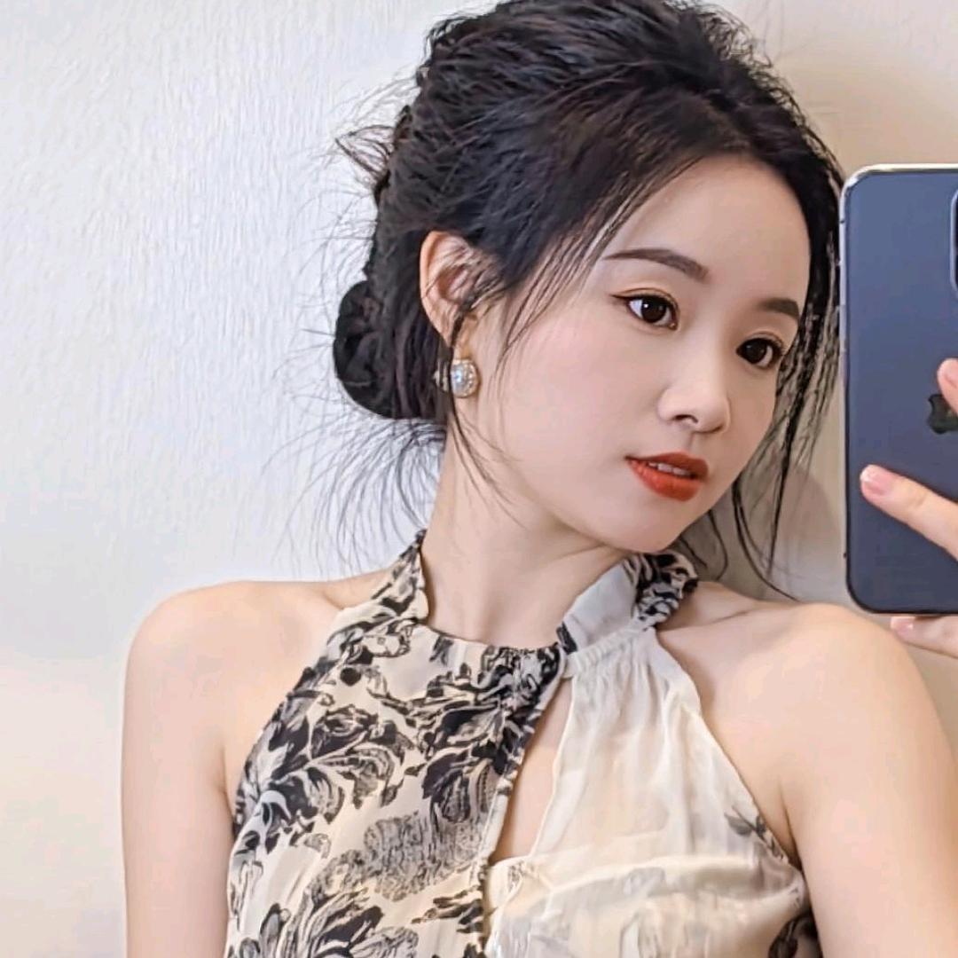 小💞白