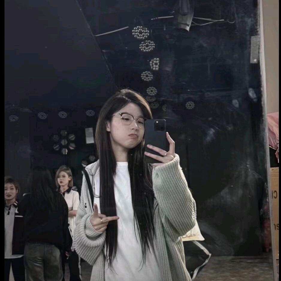 爱吃豆腐园子的黄老九头像
