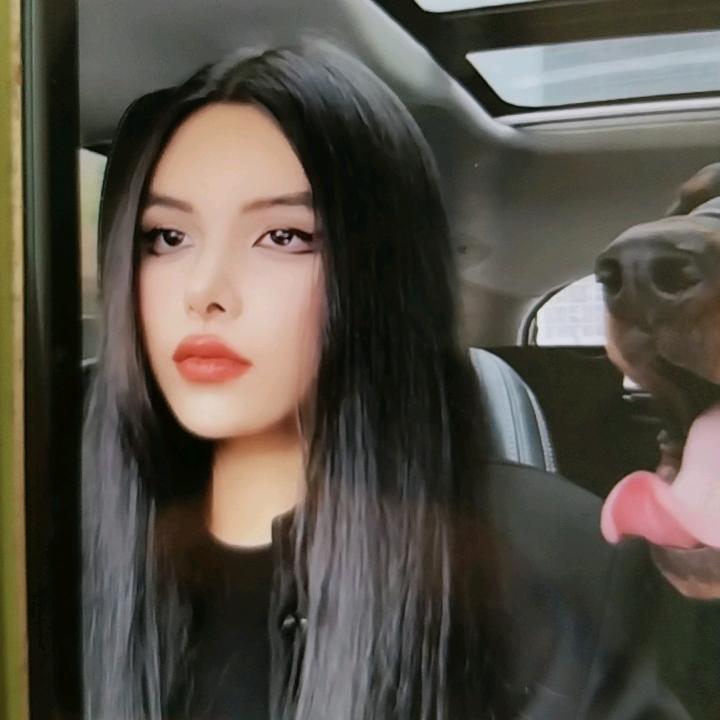 小娜. ——