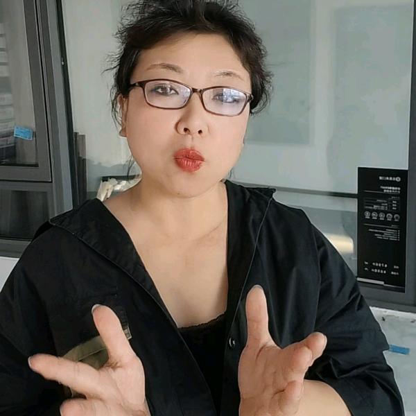 龙口富贵花系统门窗店