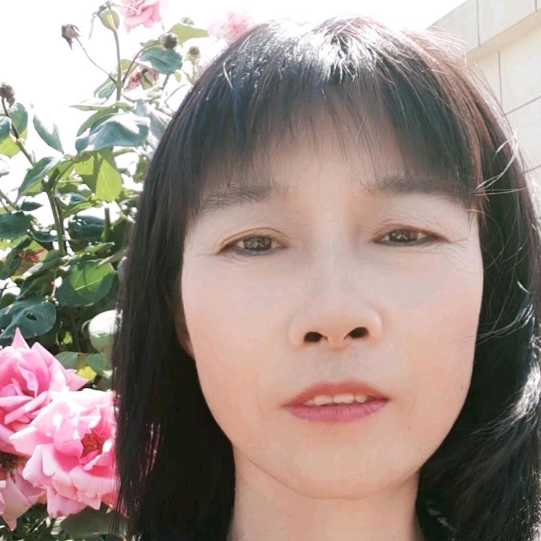 霍邱王林姐（服装实体）