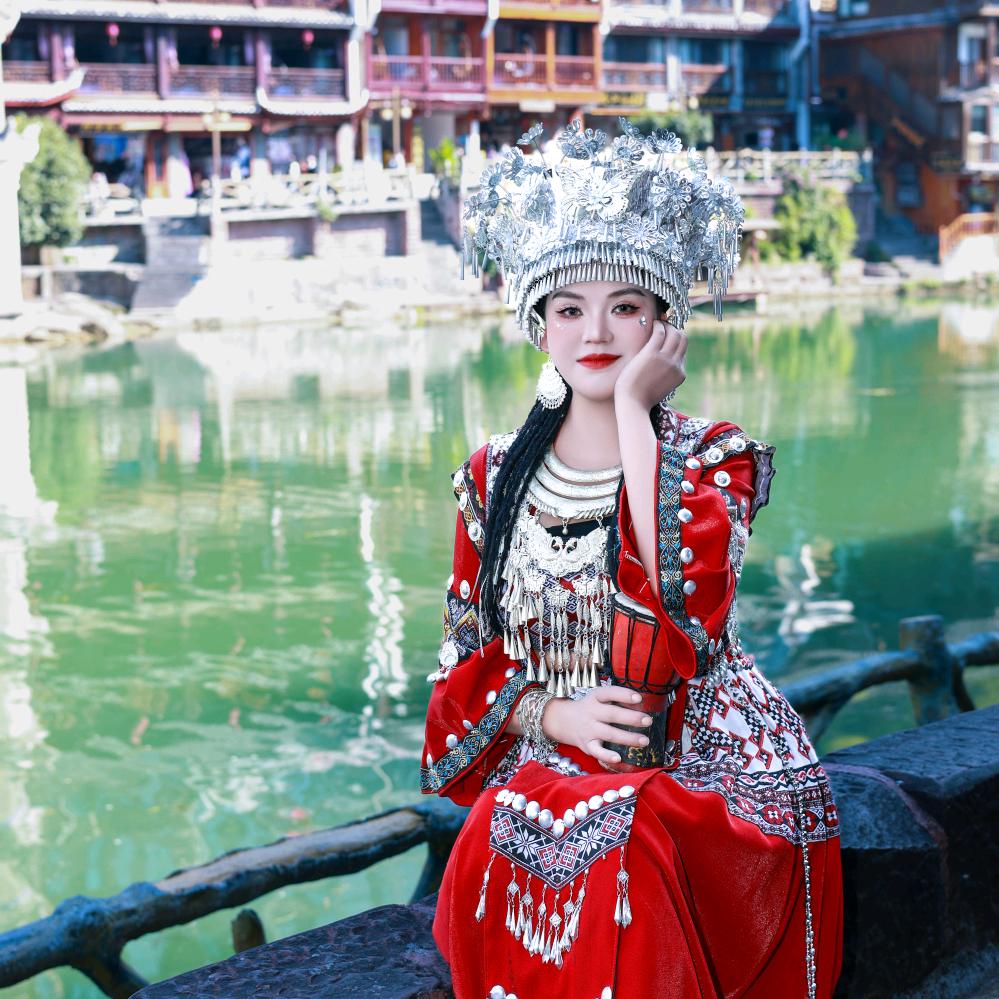 青青 在江口人间贩卖美丽