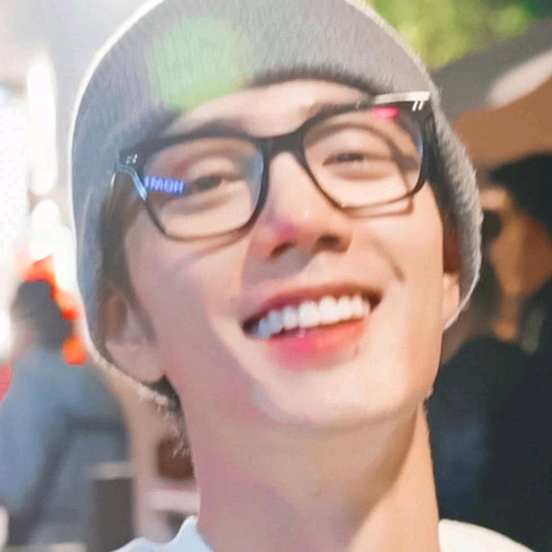 奔波灞～🦔头像