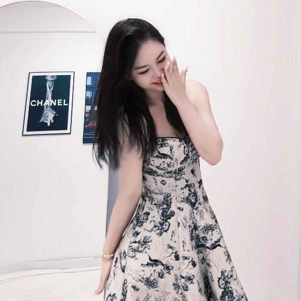 姝妍品牌集合店