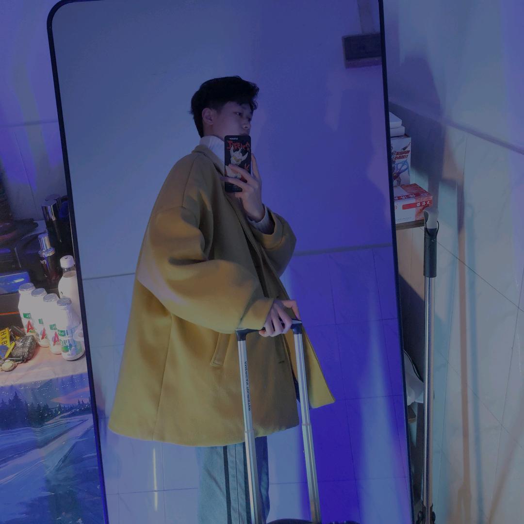 *君泽*