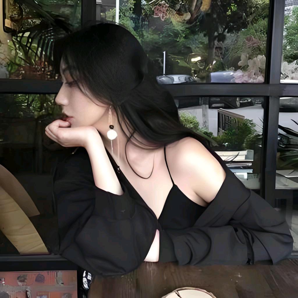 鸿臻服饰工厂店
