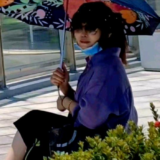 云