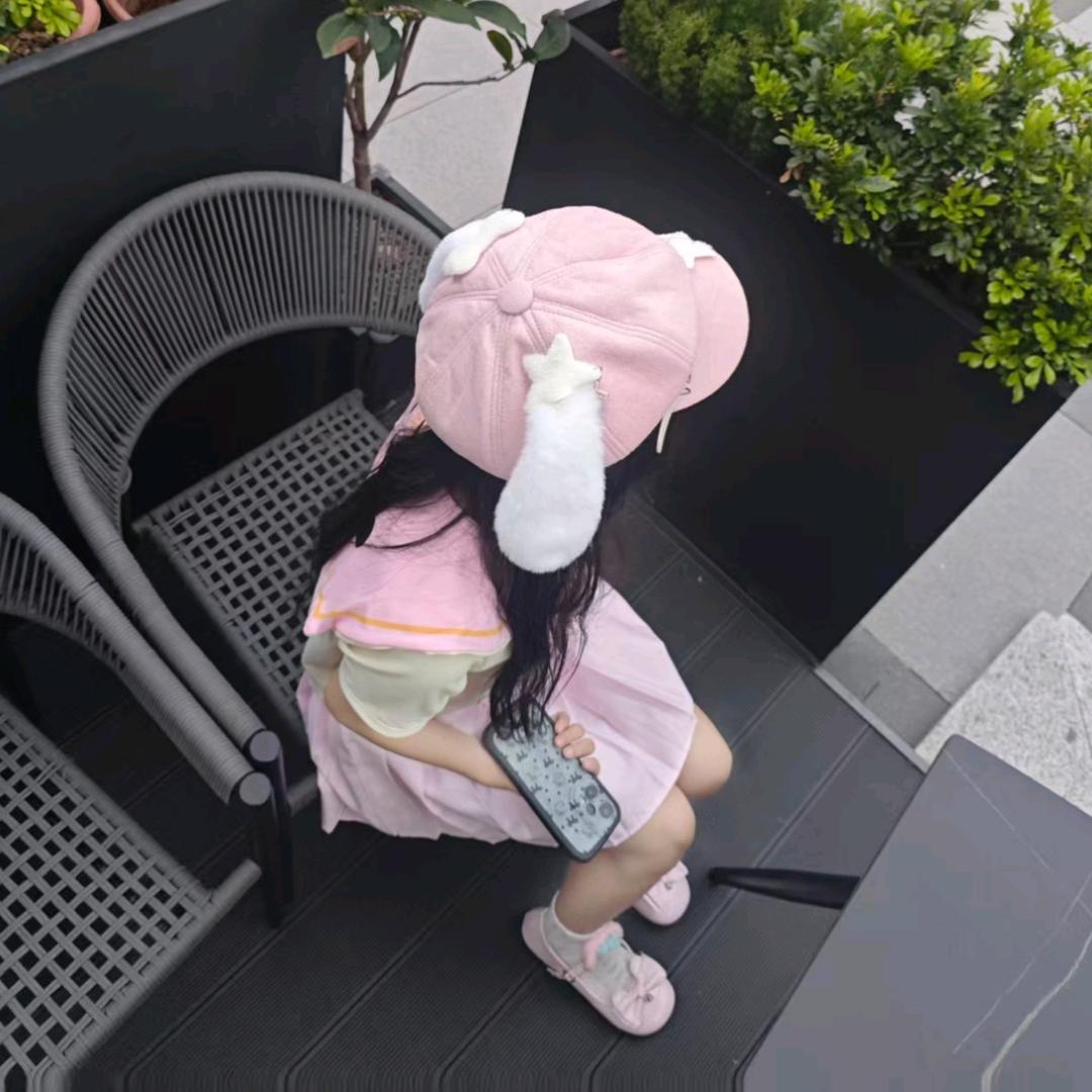 摆烂小雨-