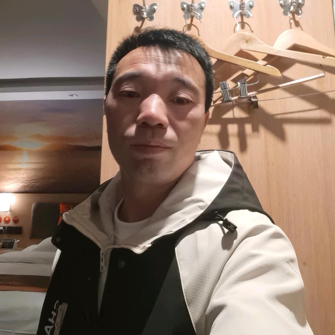 青年歌手