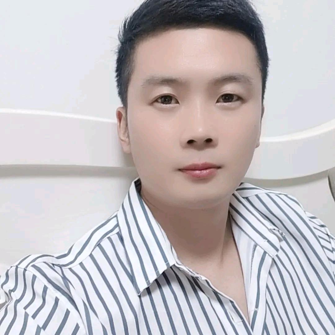 王《先生》