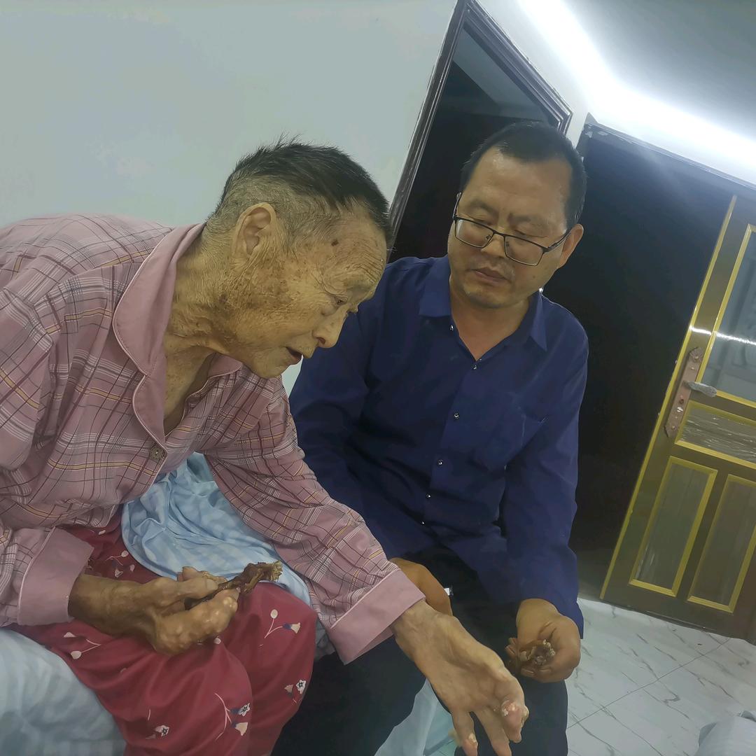 万事如意，坚强就是胜利，一生平安