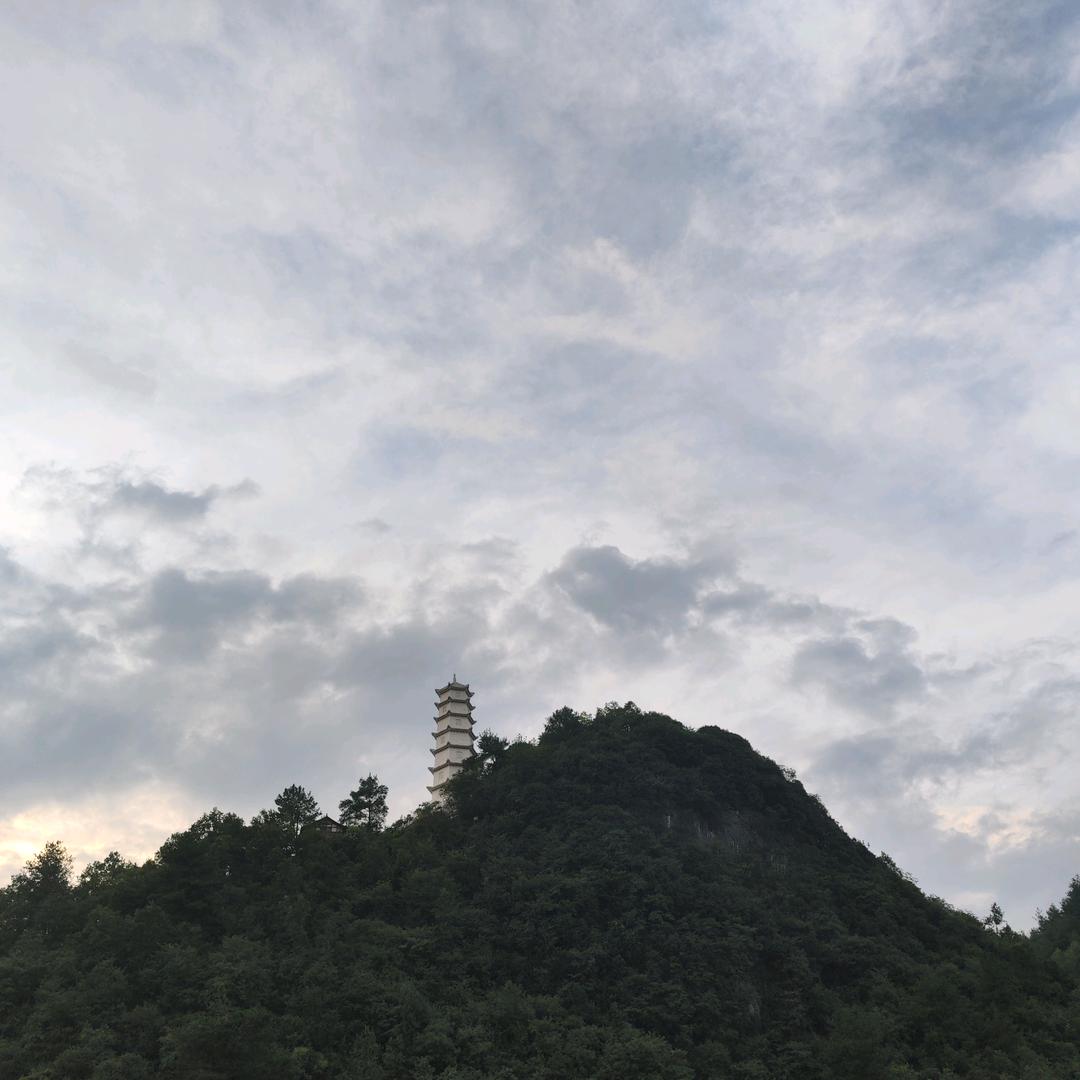 贵州中梵酒业（集团）有限公司