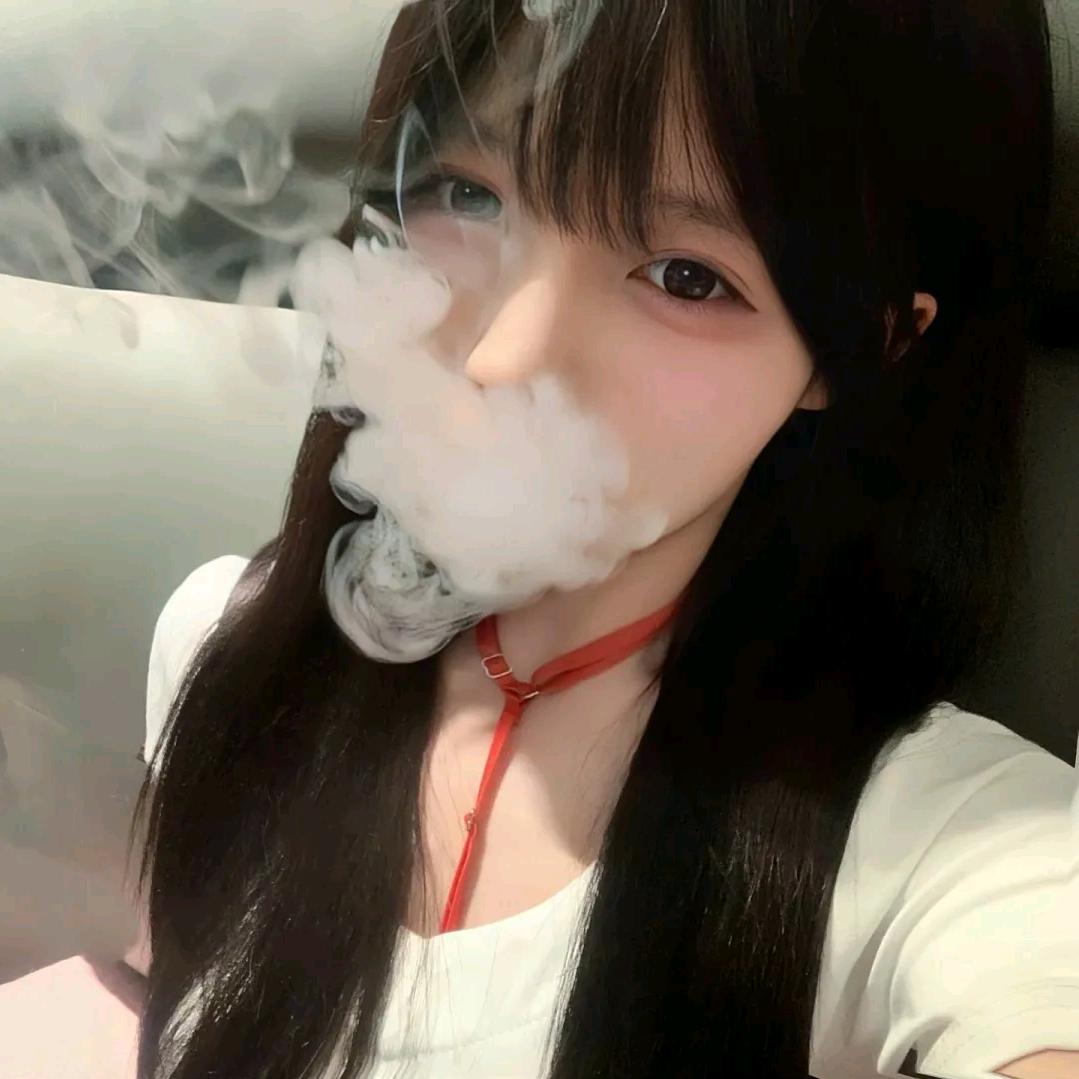 忧郁小婧少^。