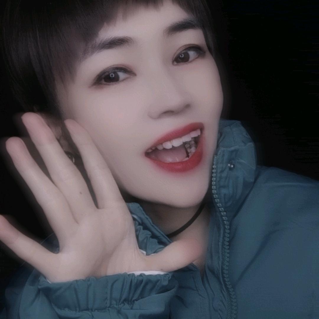 小陌爱搞怪