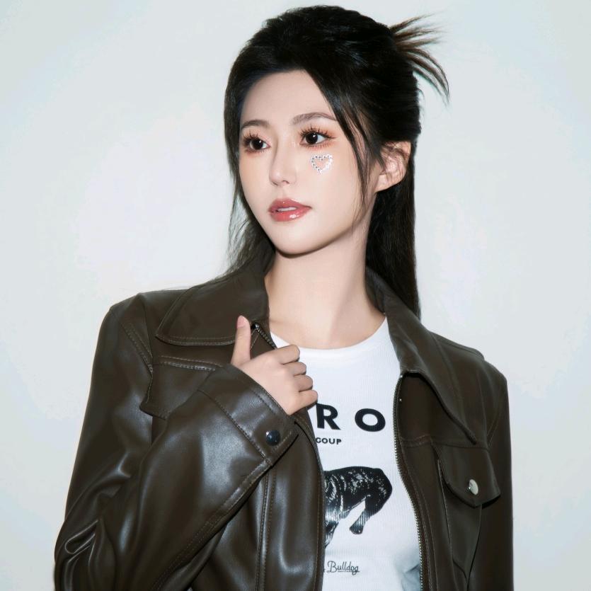 演员魏心宁