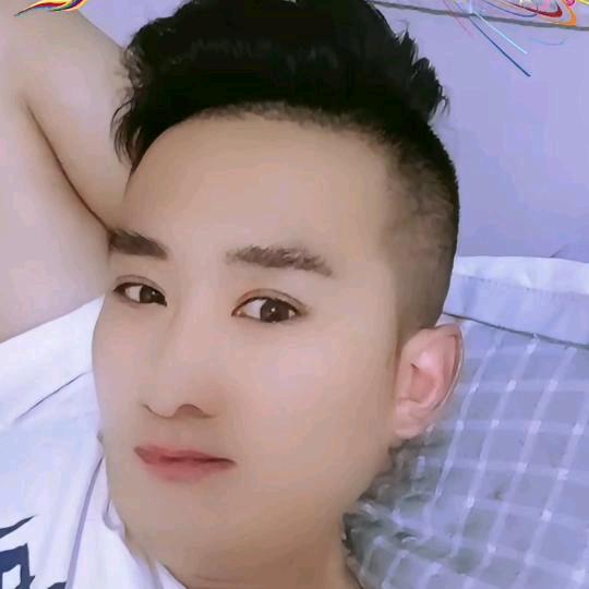 小啊哥