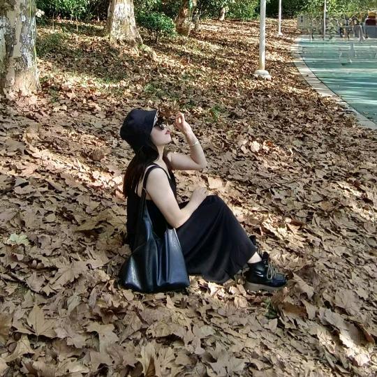 笑并不一定快乐