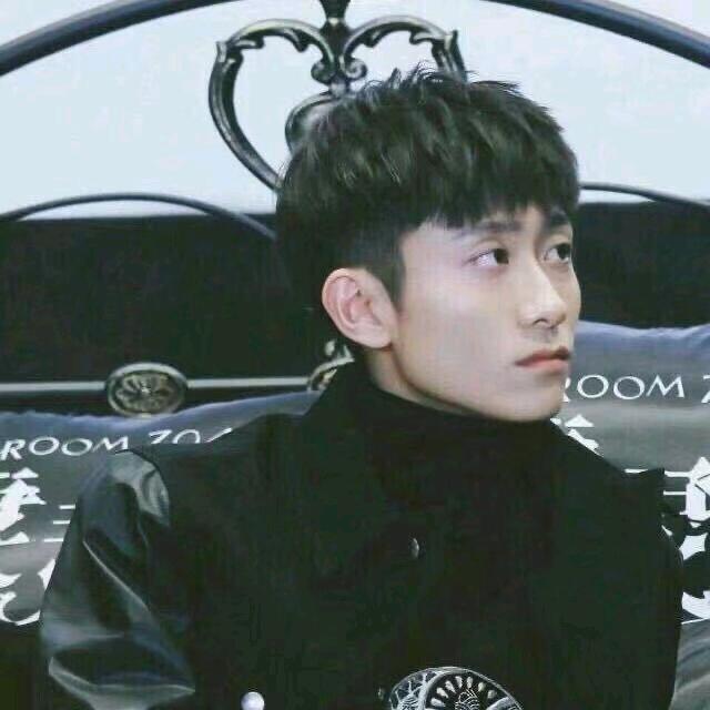 崔皓月