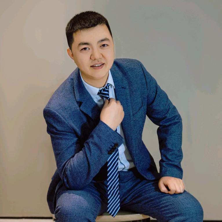 掌上明珠西安总店曾维波