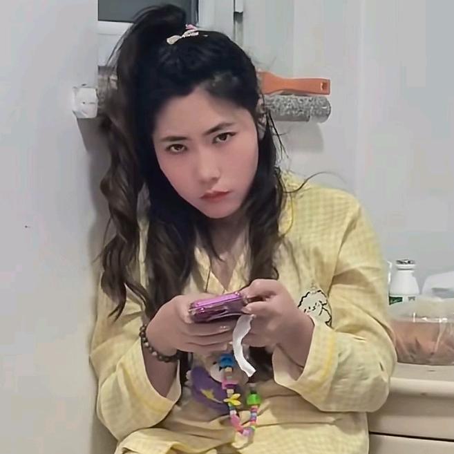 小两口子