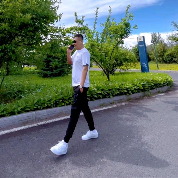 @Mr.王