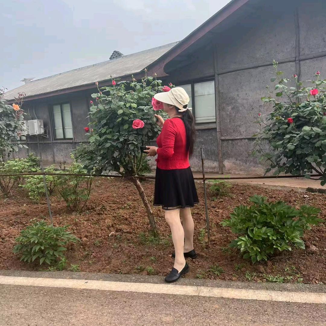 七二年的鼠阿姨💃💃💃👠👠👠?