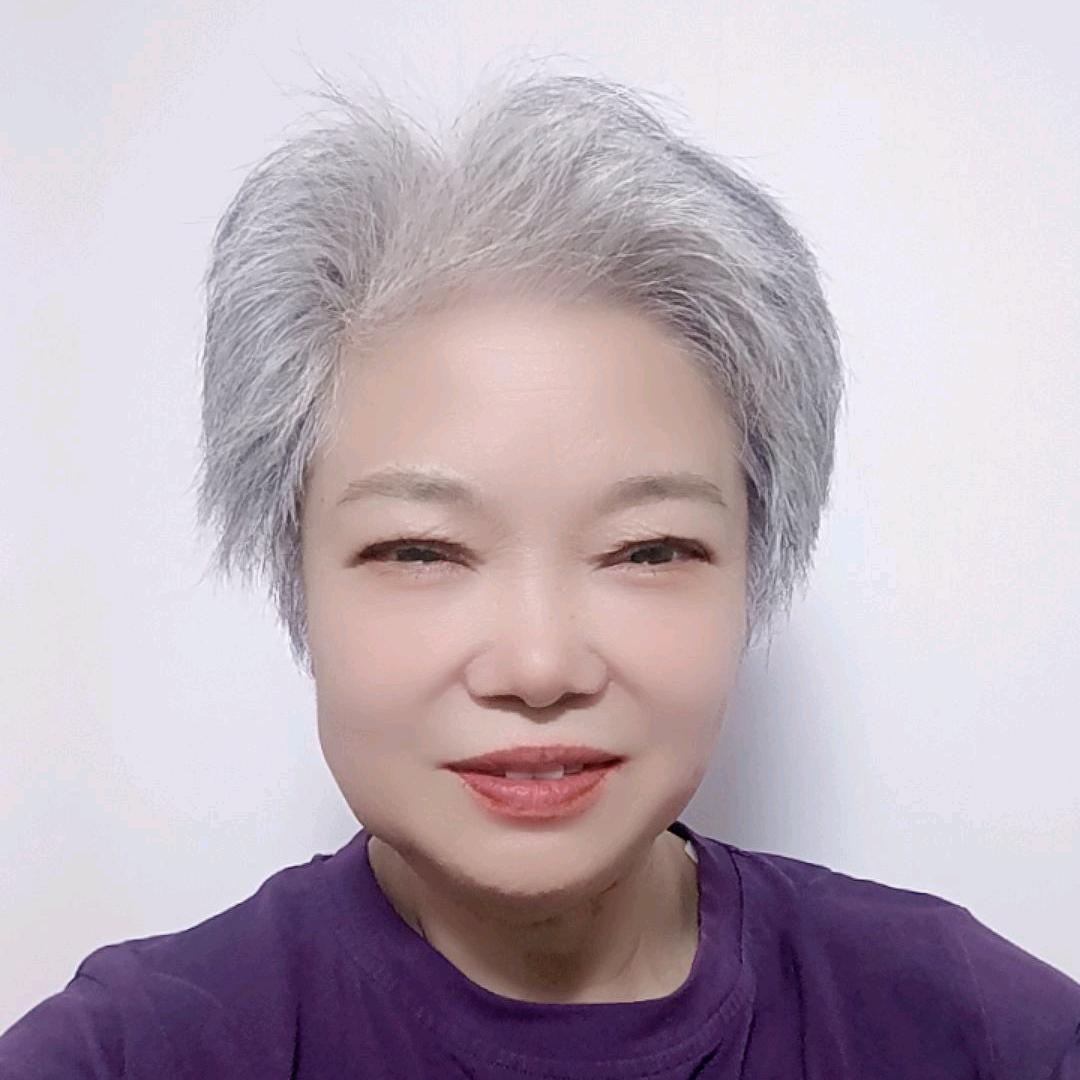 睿睿正正的奶奶，自由如风