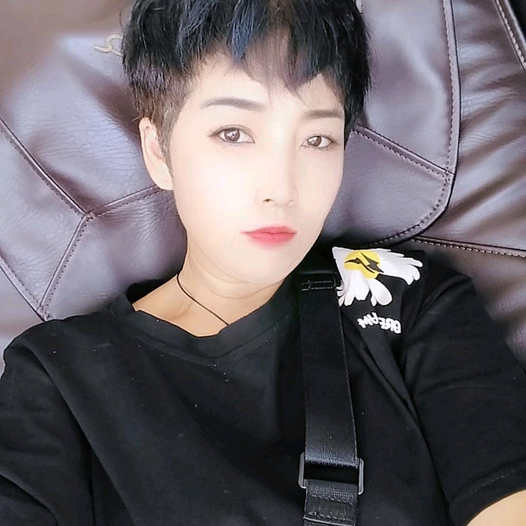 自己爱自己，比谁爱你都靠谱