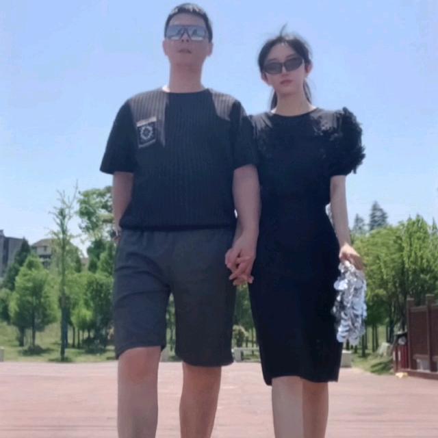 月似四十€狼🐺