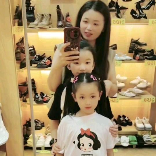 ༄忘了怎么笑༆💋