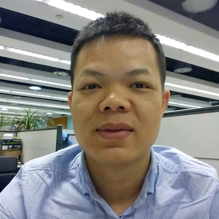 坪山宝哥玩电脑