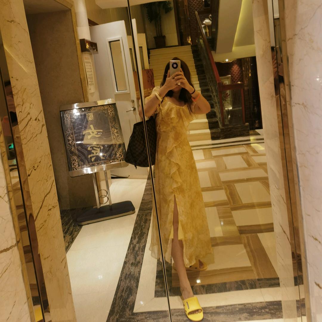 爱国商家小二黑