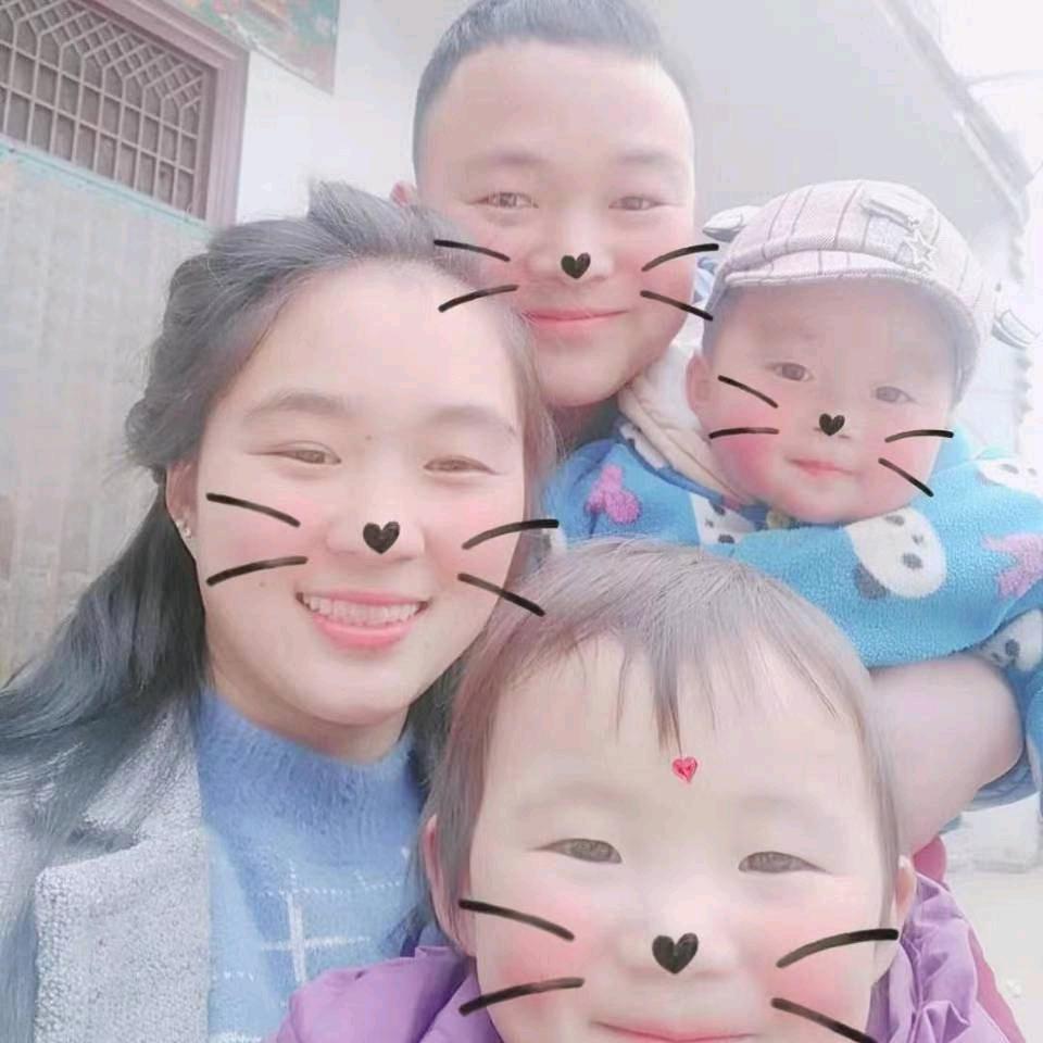 兵哥，专业制门庭罗马柱，中式门楼