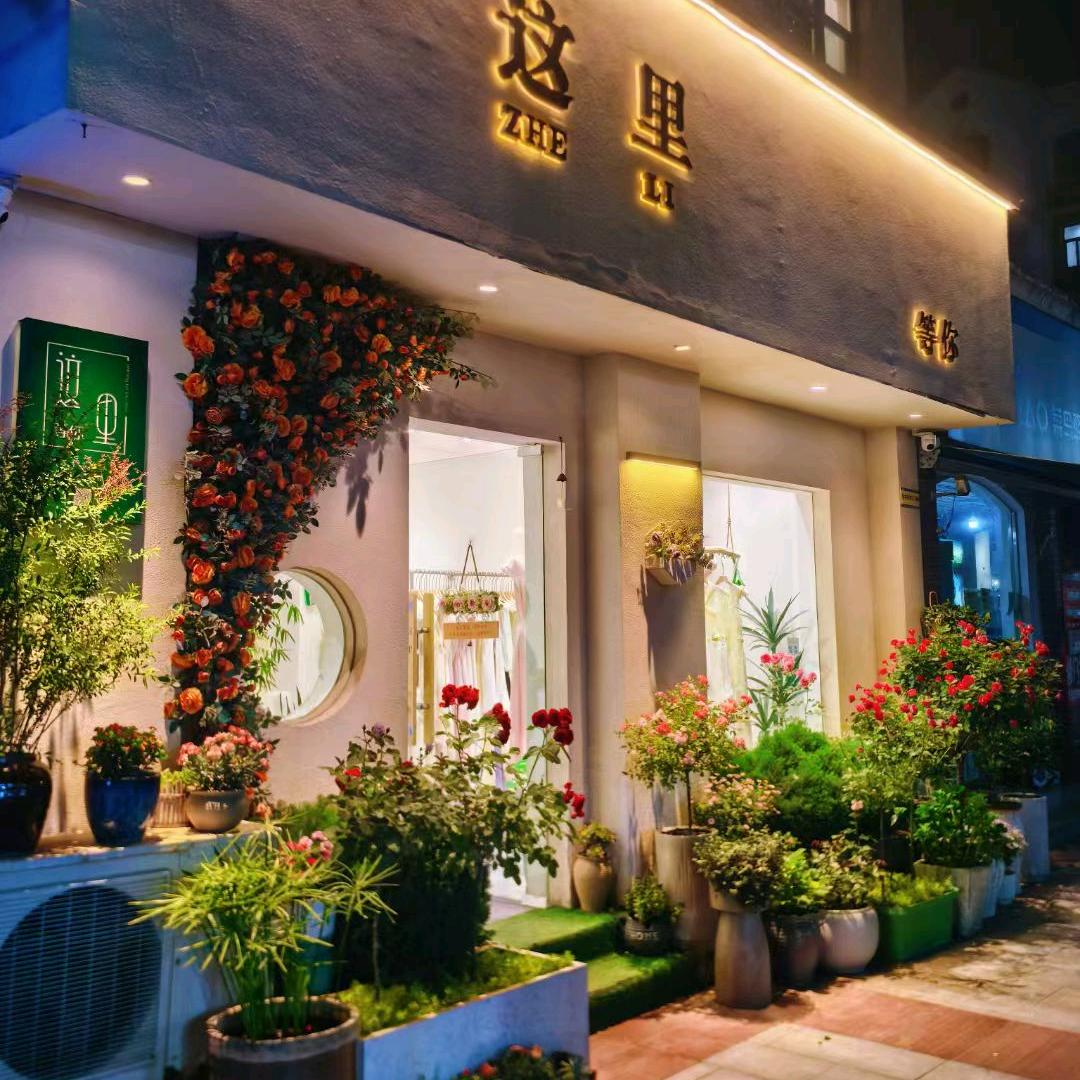 召陵区这里服装店