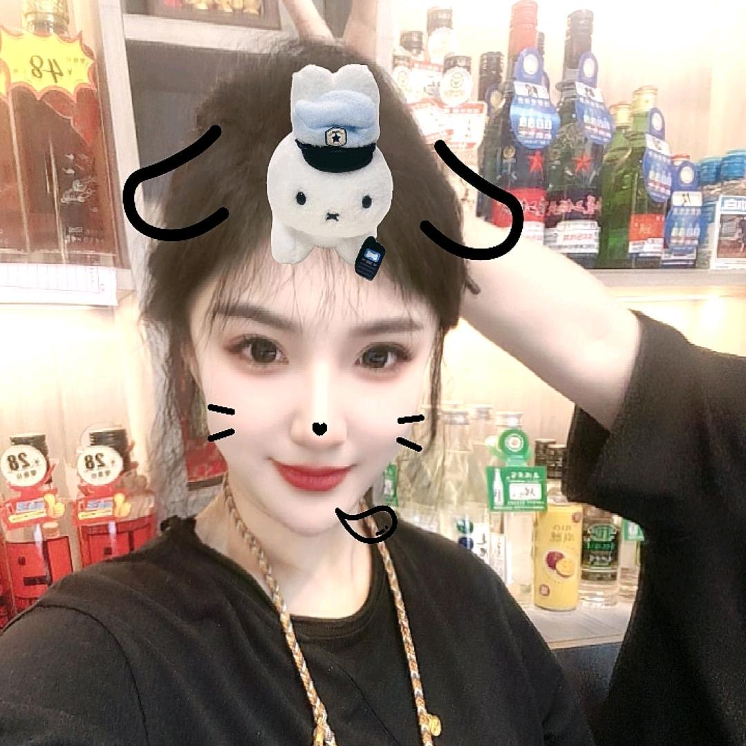 再来一串烧烤海鲜大排档🥂🍷🥃