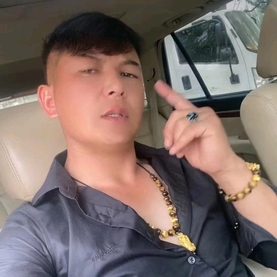 喀什胜利旅途二手车有限公司