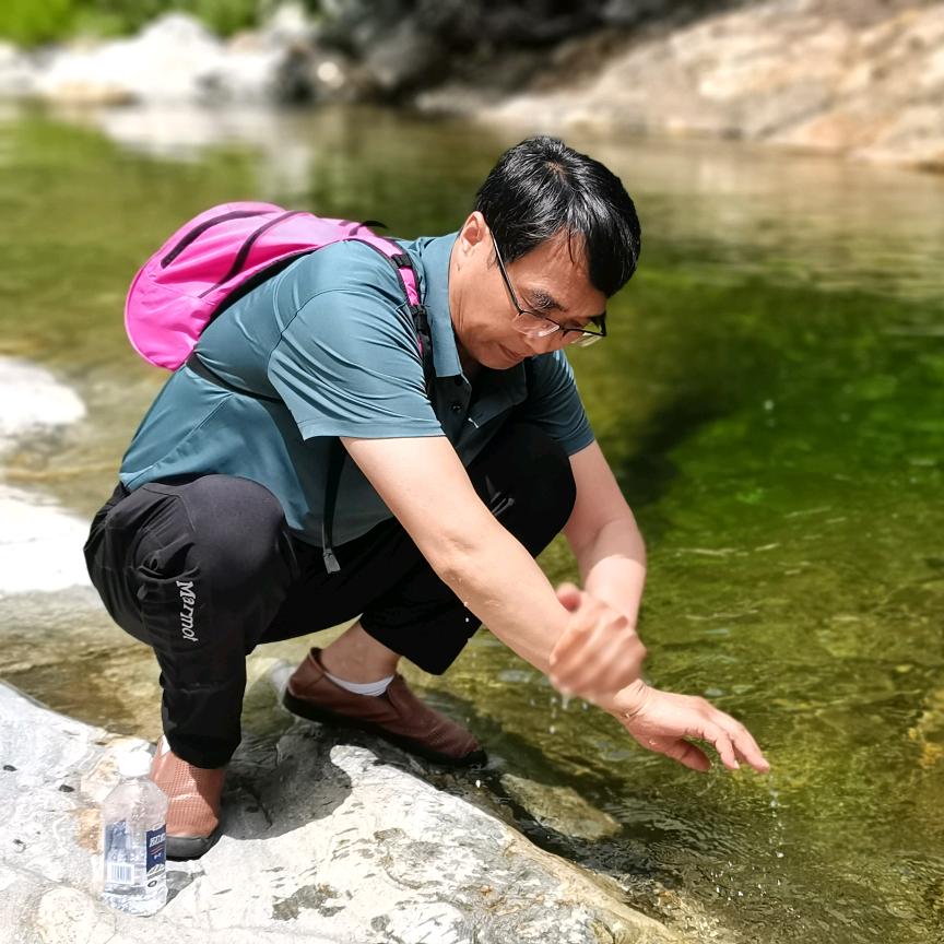 做个简单的普通人