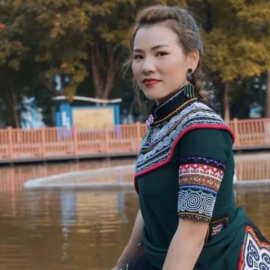元阳县素雅佳人民族服饰