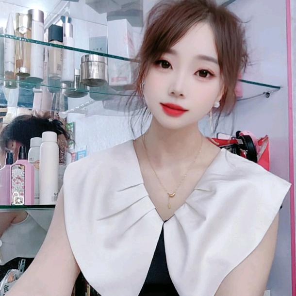 依鑫服饰