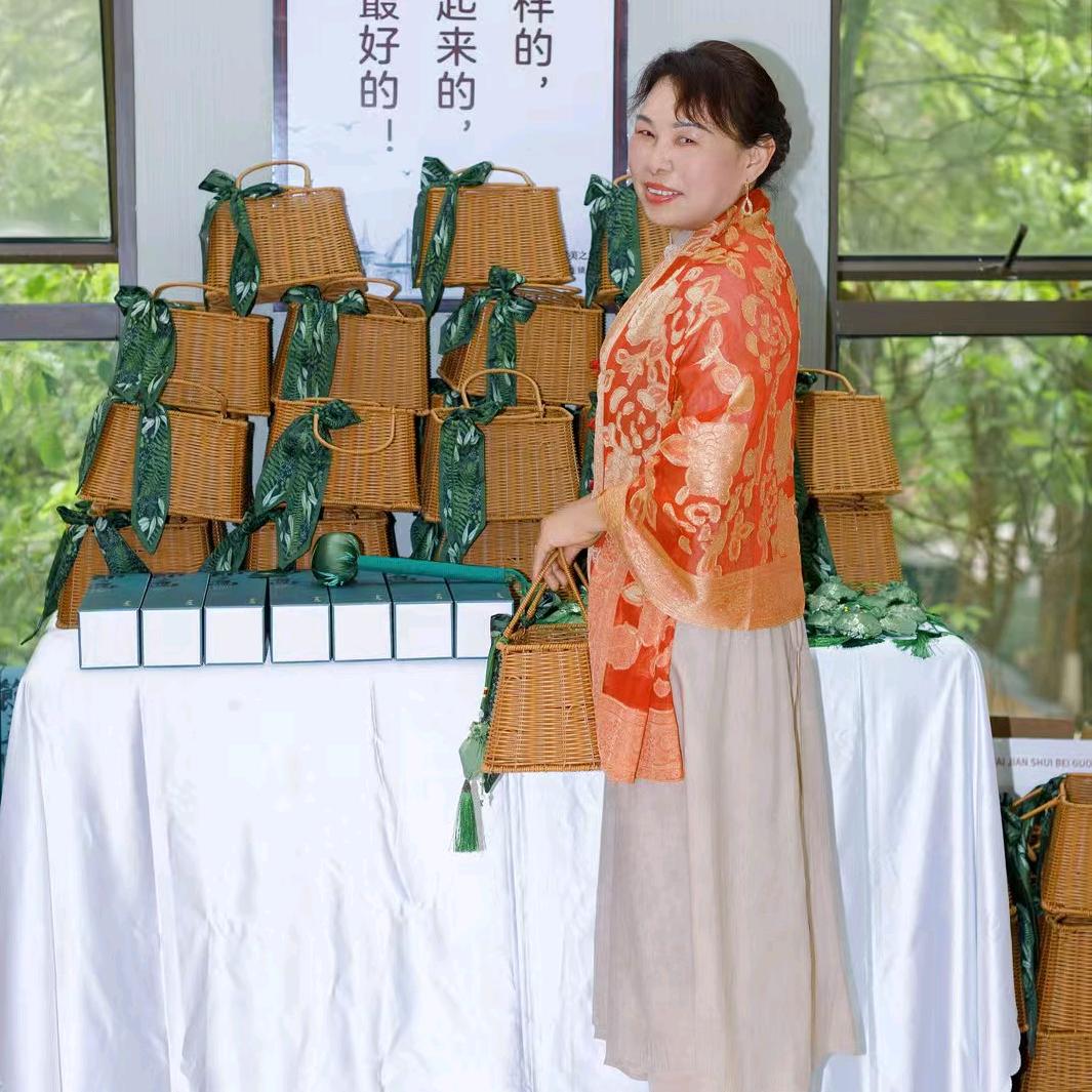 纤姿达形体管理（芬姐）