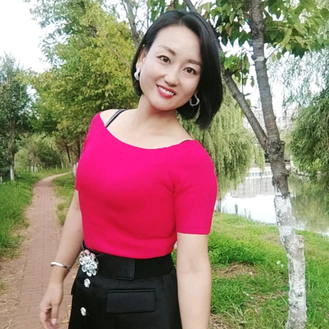 爱相随👩‍❤️‍💋‍👩