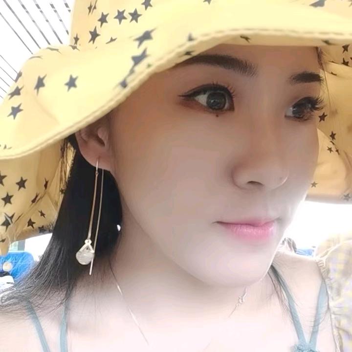 宝宝与姐姐