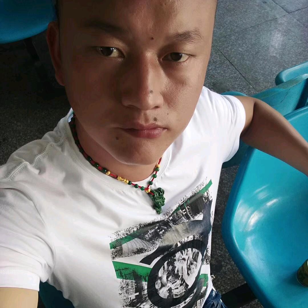 杨帆(恩施)