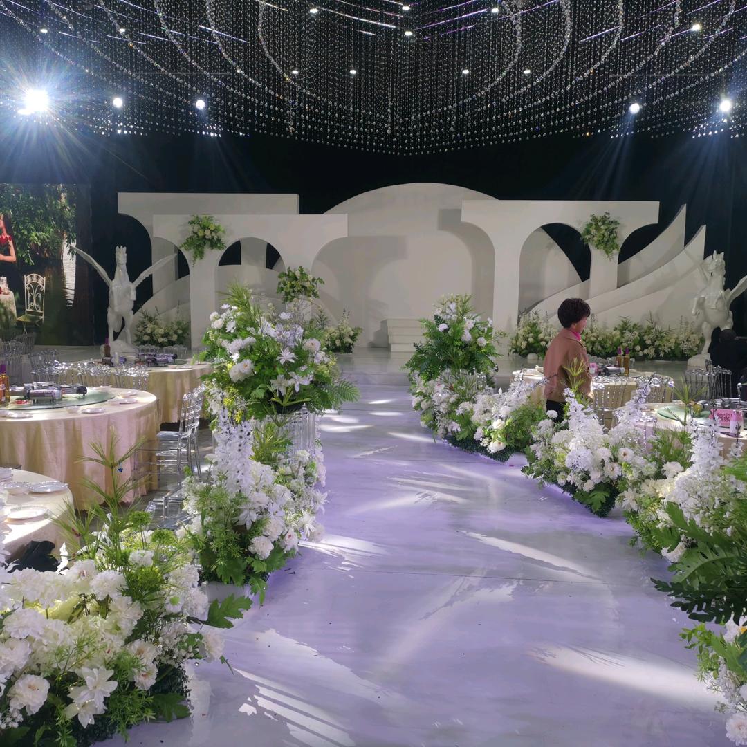 国宾大酒店四楼婚礼艺术中心