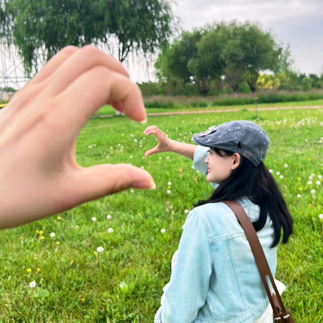 ☀向日葵🌻女孩👧🫶🏻