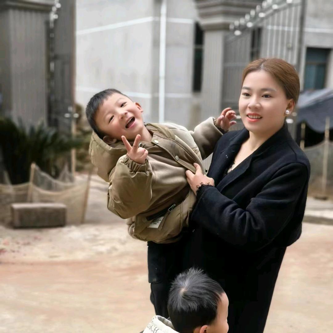 飞飞《吊顶日常》