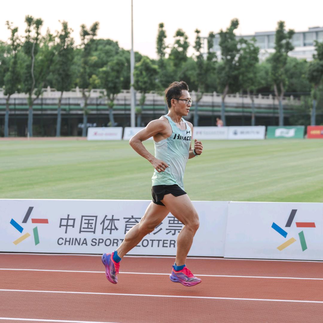 奔跑的灰太狼