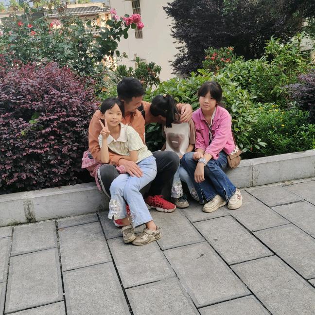 割草喂刘