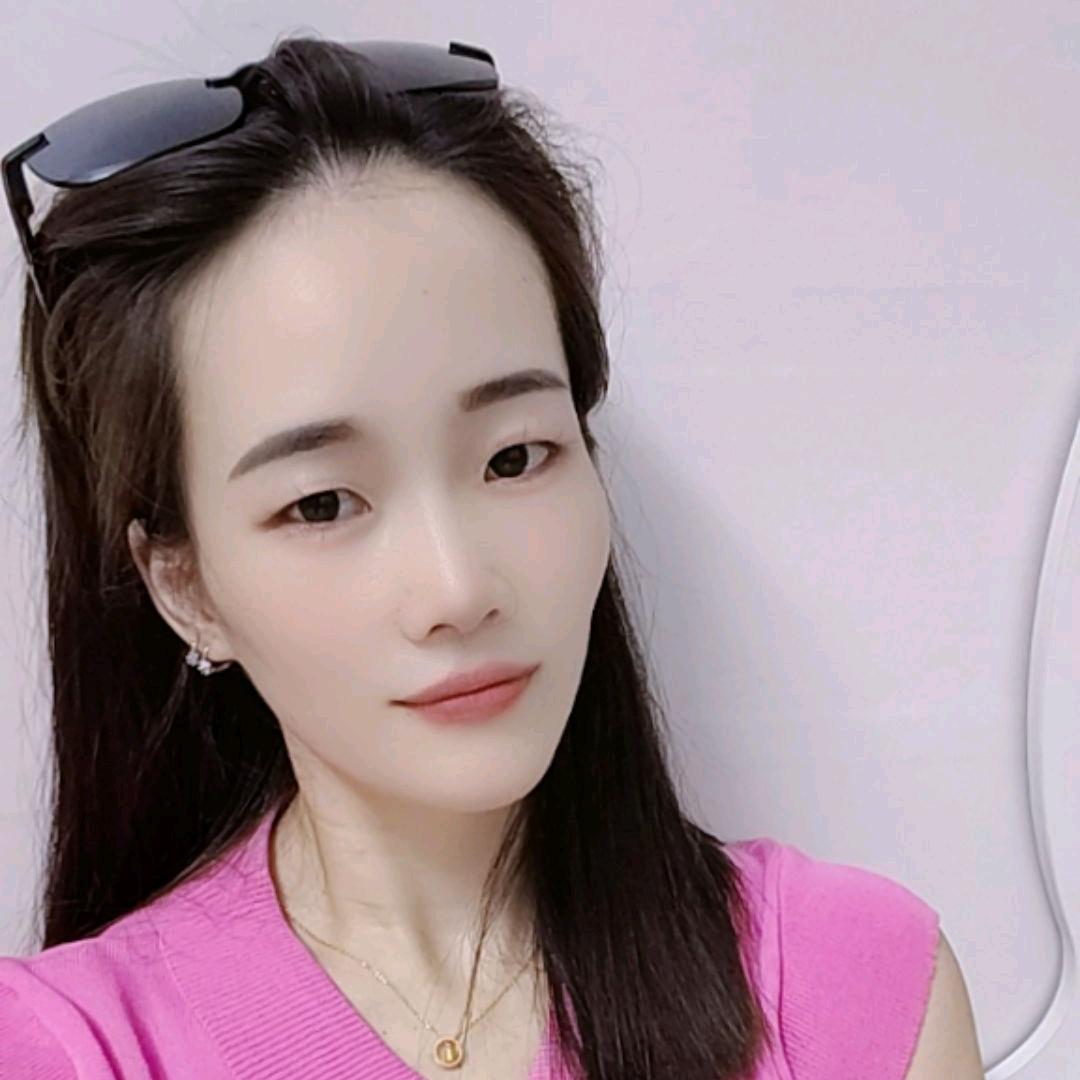 🍒丫头在努力🍒❣️