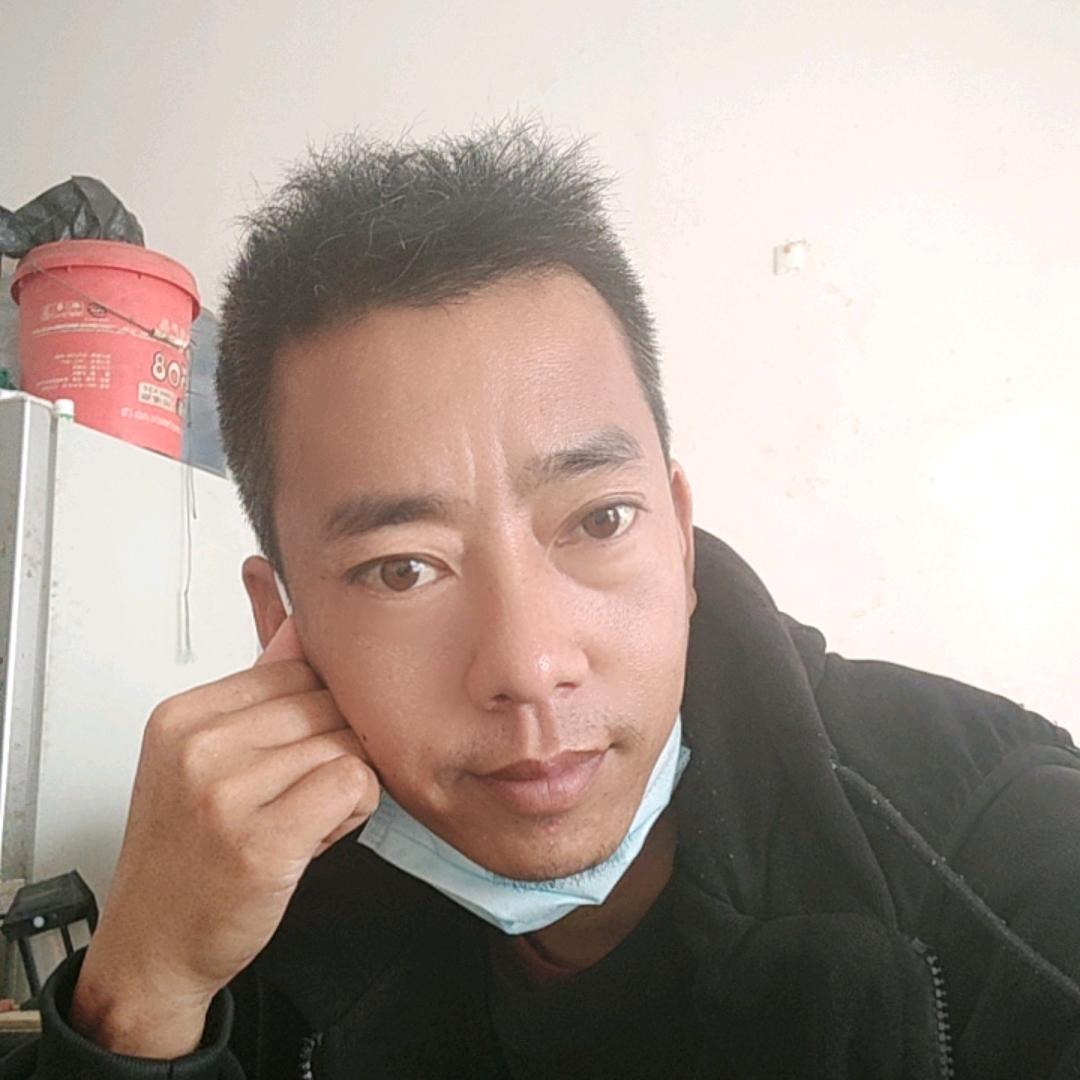 谁能陪我走到青春的这个人